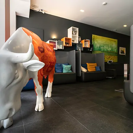 Hotel Carré Vieux Port 3*