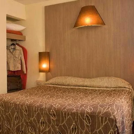Carré Vieux Port Hotel 3*